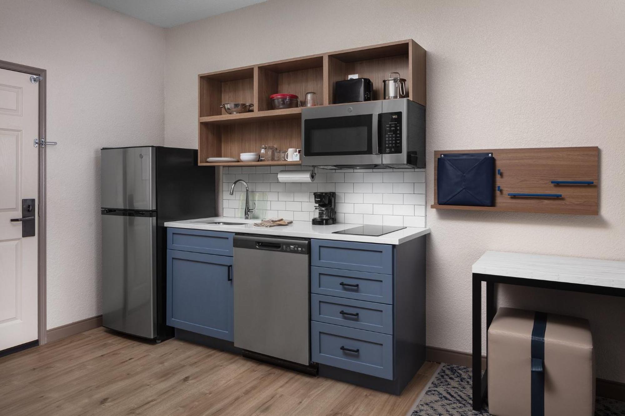 Standard Studio Suite,1703565012:JPEG